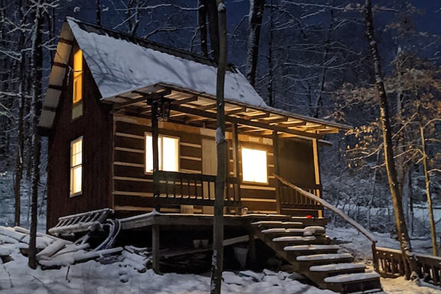 Hocking Hills Romantic Cabin in Ohio