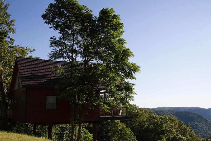 Canyon View Luxury Treehouse Arkansas view from the side of treehouse with forests and trees