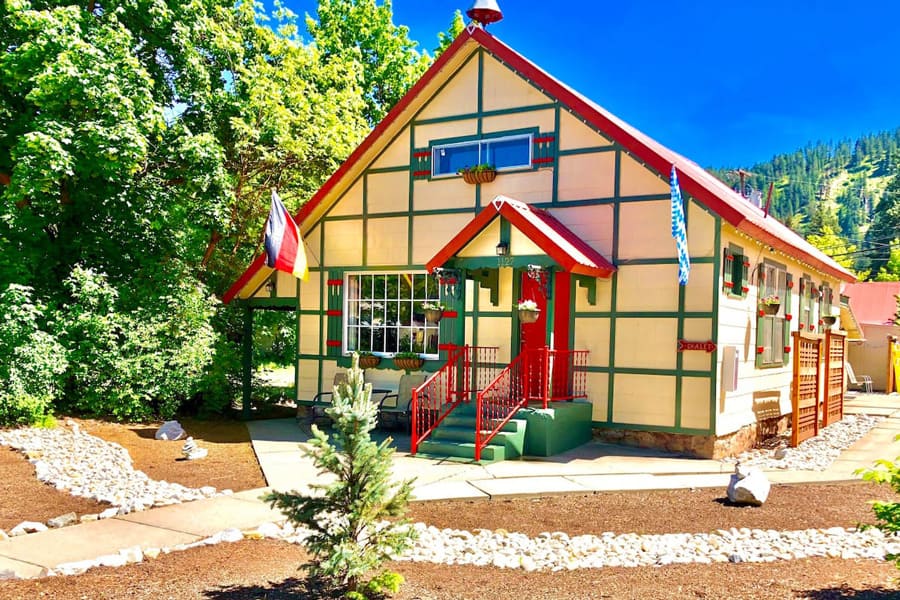 The Chalet Cabin Rental in Leavenworth Airbnb