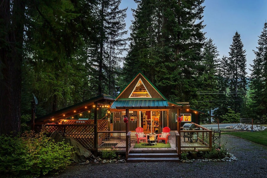 Couple's Romantic Cabin in Leavenworth with Hot tub