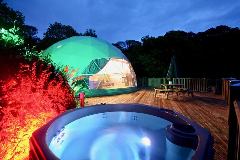 Luxury Devon Glamping with Hot Tub in Geodome