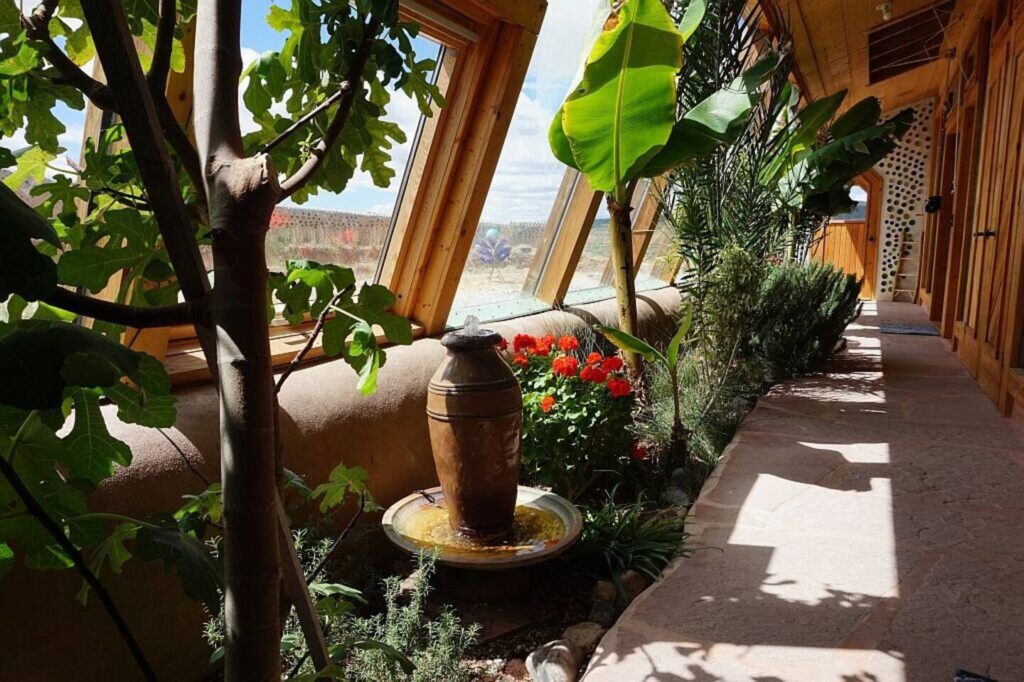 Glamping in New Mexico at Lemuria Earthship