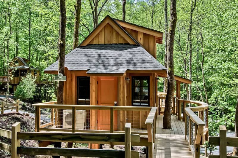 The Elm Tennessee Treehouse Rental