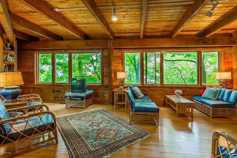 Luxury Treehouse Rental Lake Michigan