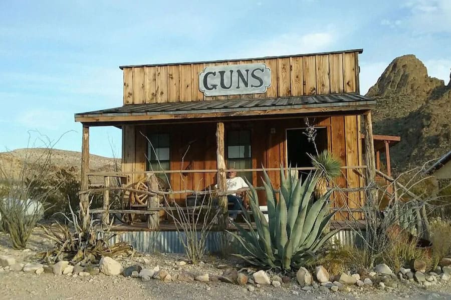 Big Bend Glamping At The Gun Shop Ten Bits Ranch