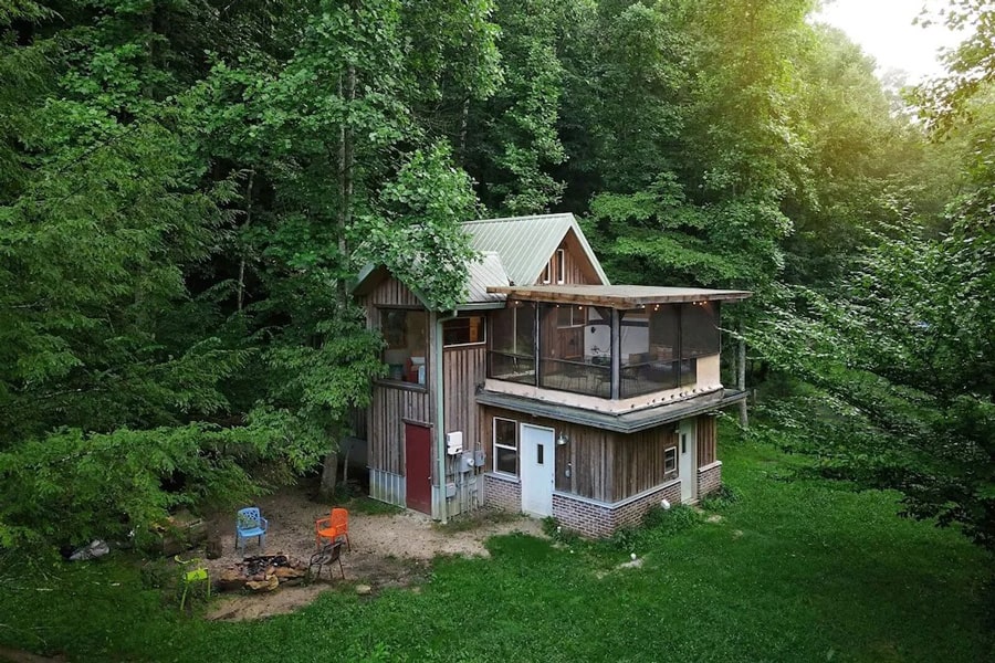 Huckleberry Farmhouse Cabin in Red River Gorge KY