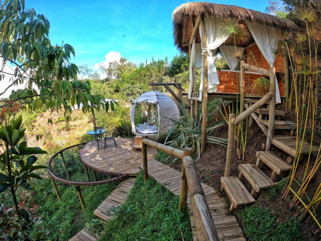 Levit Glamping in Guatape - ADULTS ONLY