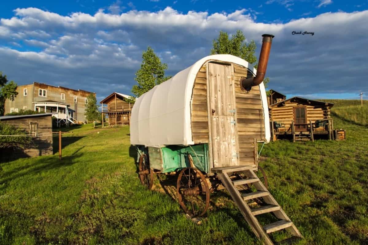 Covered wagon glamping in Montana
