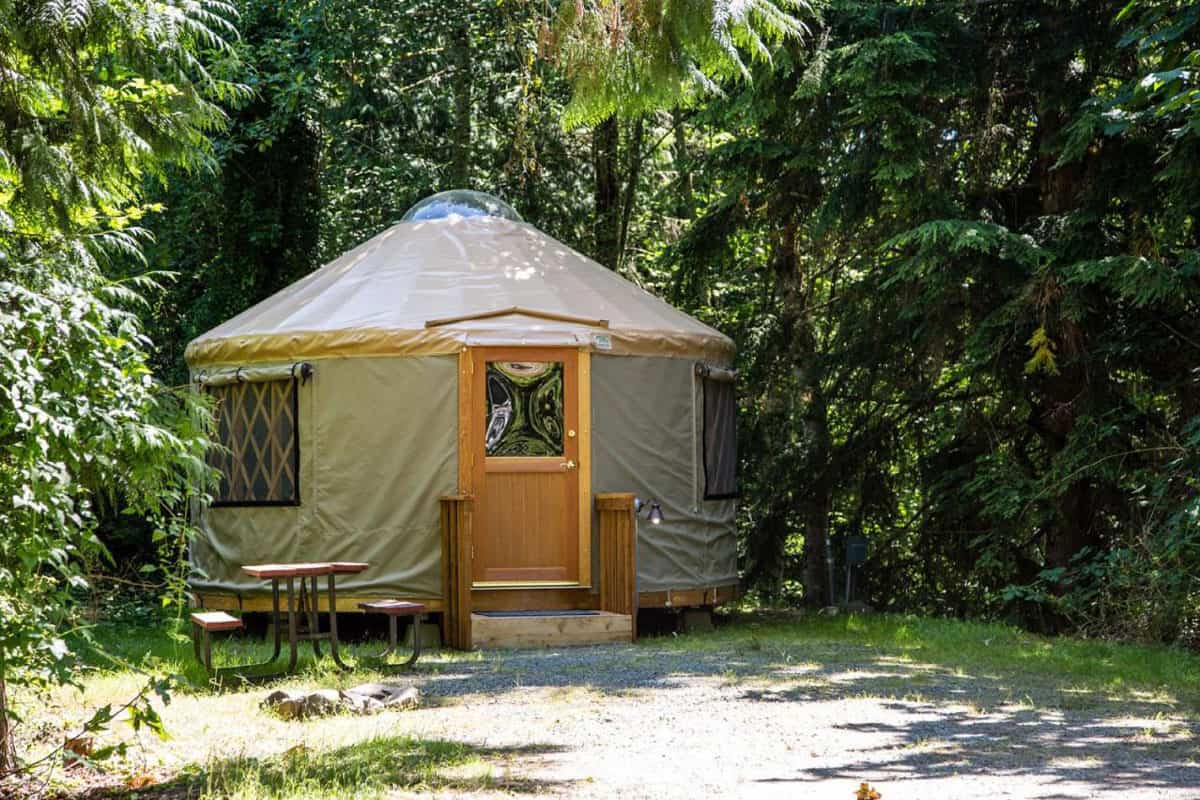 Glamping Yurts in Oregon