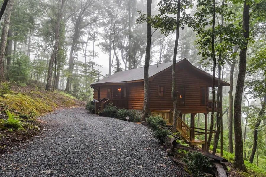 Treetop Nest Cabin Rental in Blue Ridge Georgia