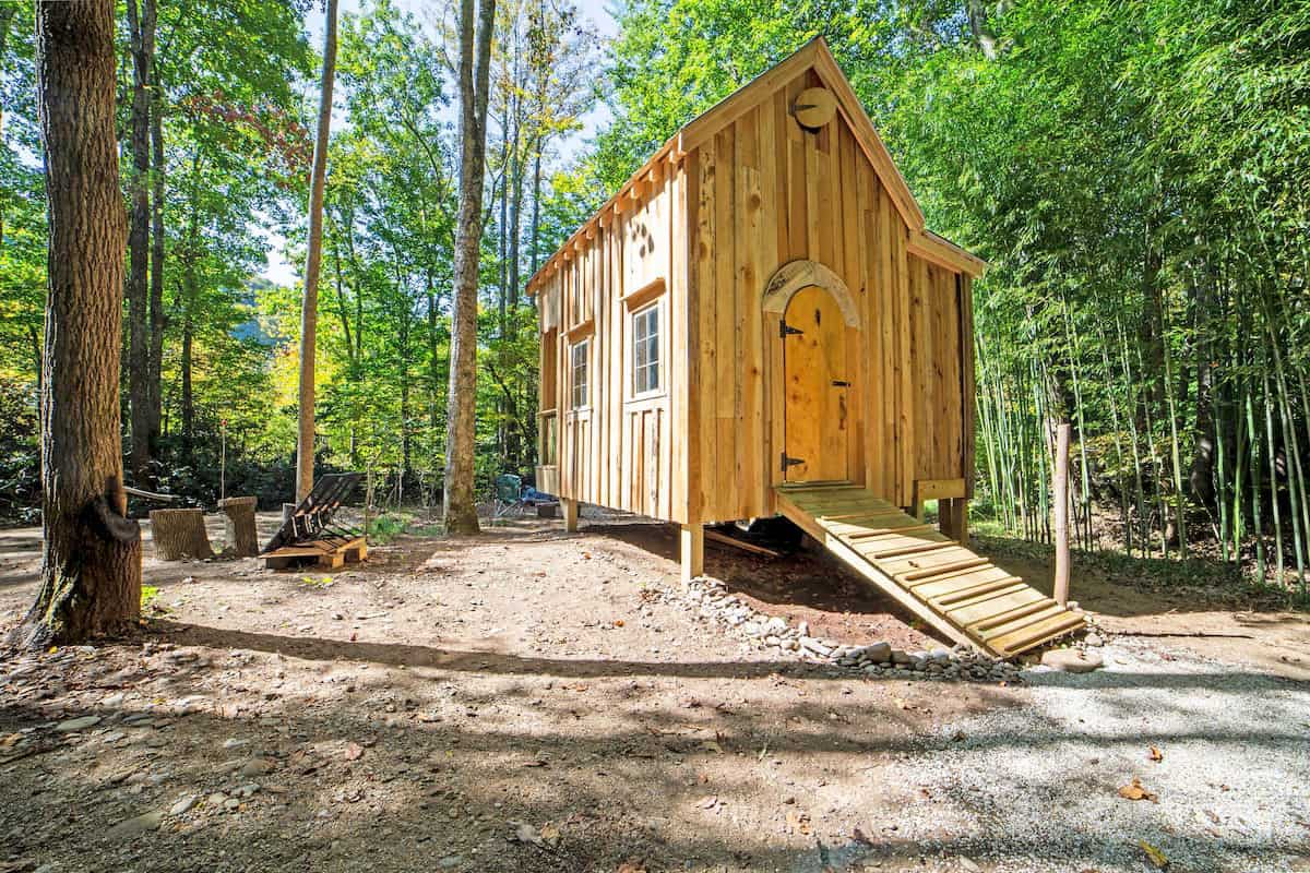 Tiny Houses in North Carolina to book cover photo