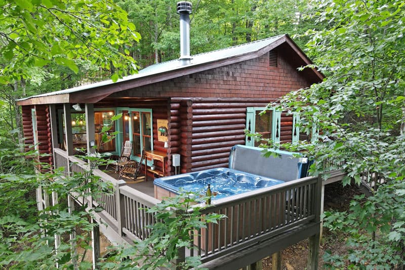 Sunset Blue Ridge Treehouse Rental in Georgia