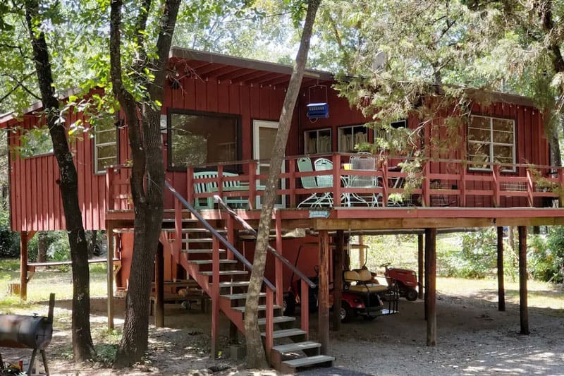Lake Texoma Treehouse Cabin in Texas