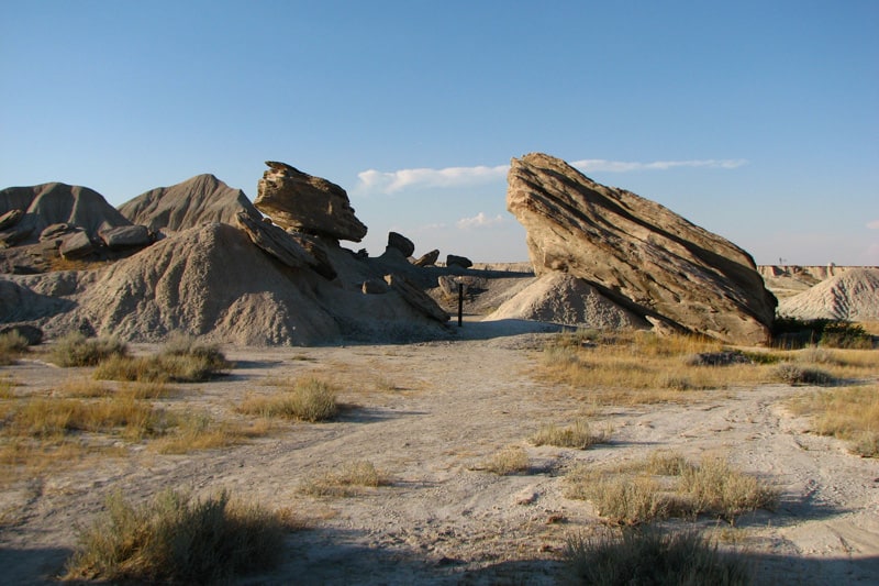 Toadstool Geologic Park While Glamping in Nebraska view of weird rock formations and trail between them