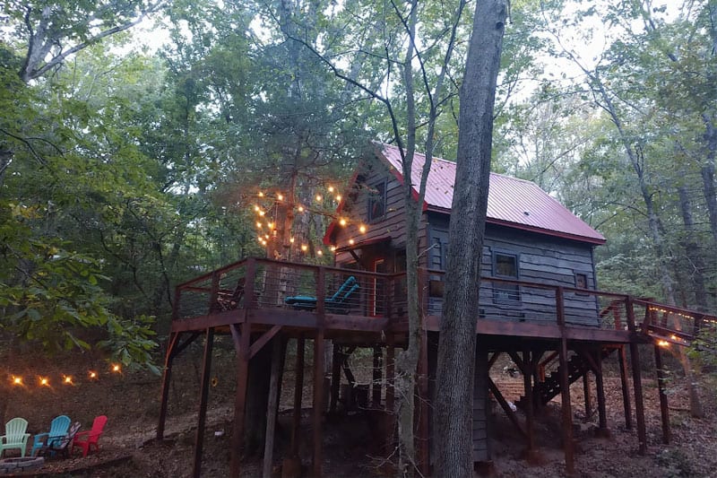 The Tranquil Treehouse in Missouri