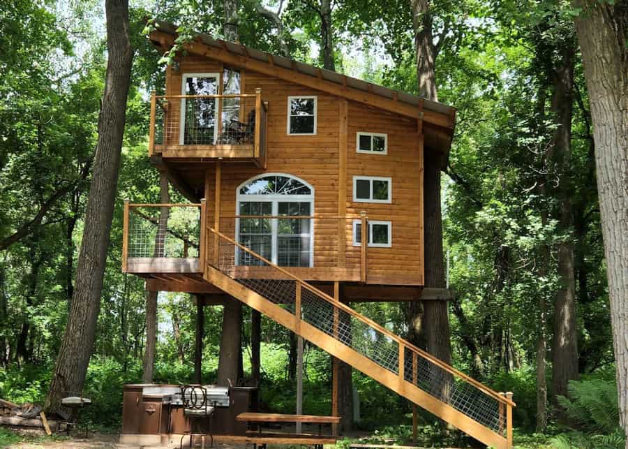 Unique NY Treehouse on a River