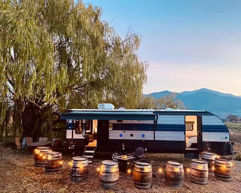 Glamping Oregon at Water's Edge RV at Paschal Winery